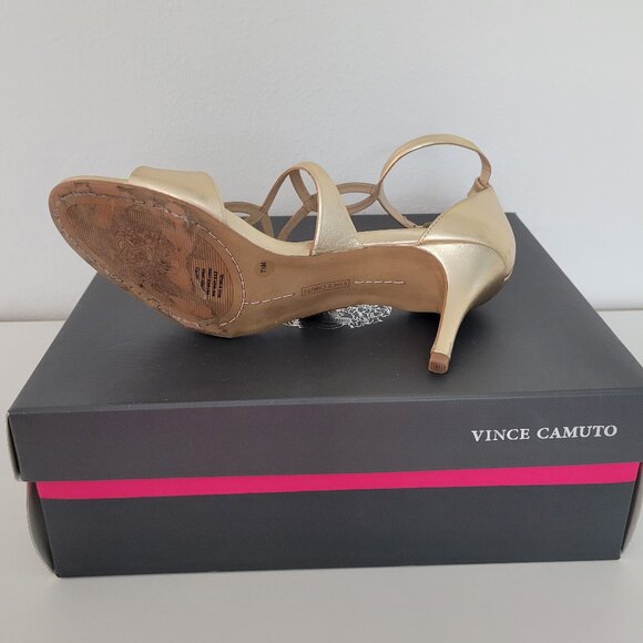 VINCE CAMUTO Sexy Mid Heel VC-PAYTO Sandals in Egyptian Gold ~ Size 7.5M - Picture 9 of 12